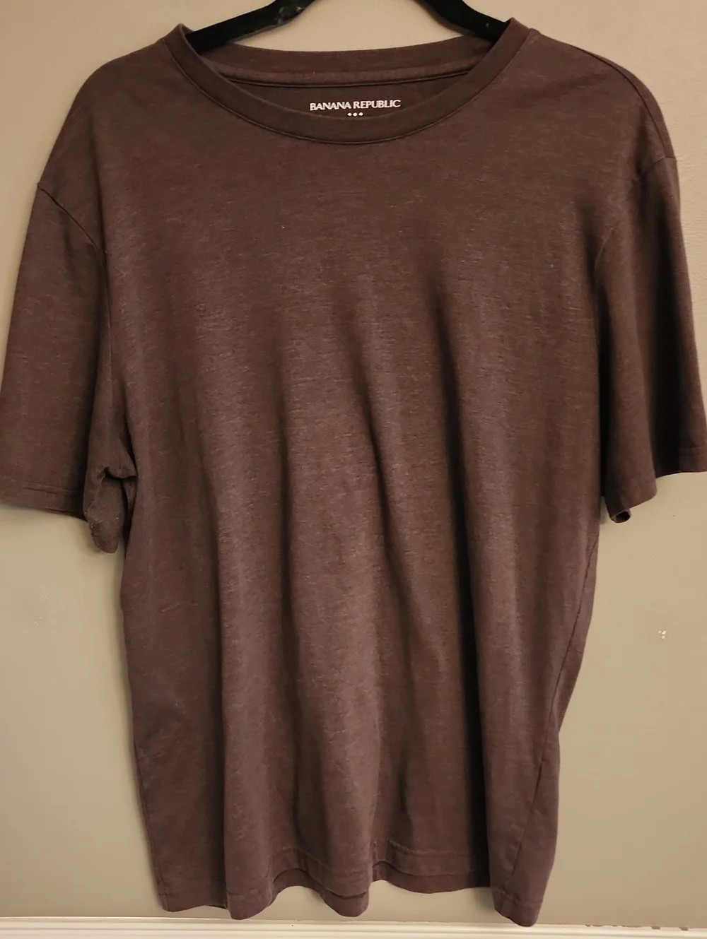 Banana Republic Men’s Brown Crewneck T-Shirt
